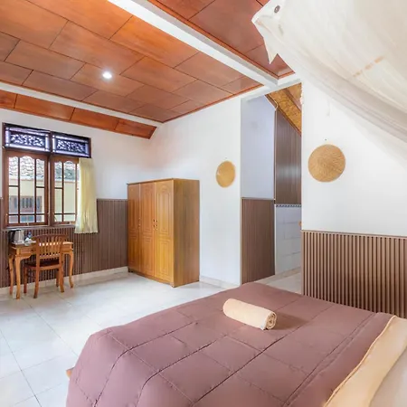 Artha Dewata Home Stay