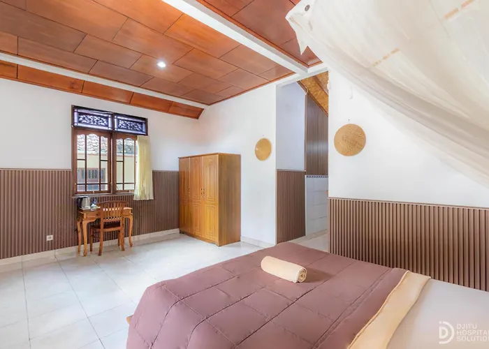 Guest house Artha Dewata 2*